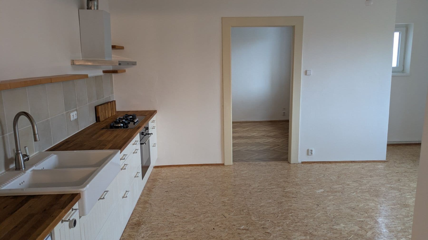 1 bedroom with open-plan kitchen flat to rent, 64 m², Biskupcova, Prague, Prague 1 bedroom with open-plan kitchen flat to rent, 64 m², Biskupcova, Prague, Prague