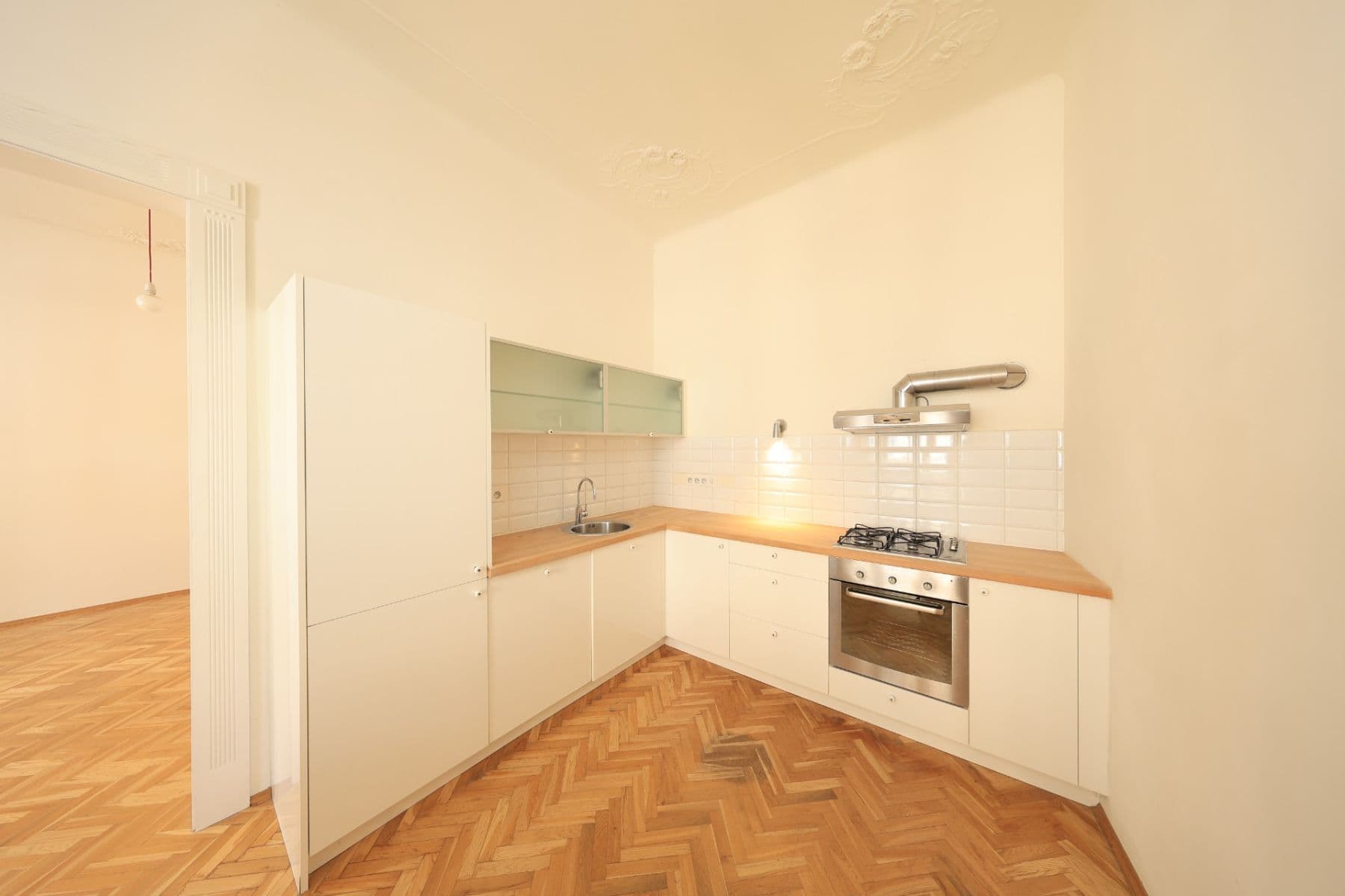 2 bedroom with open-plan kitchen flat for sale, 75 m², Jirečkova, Prague, Prague 2 bedroom with open-plan kitchen flat for sale, 75 m², Jirečkova, Prague, Prague