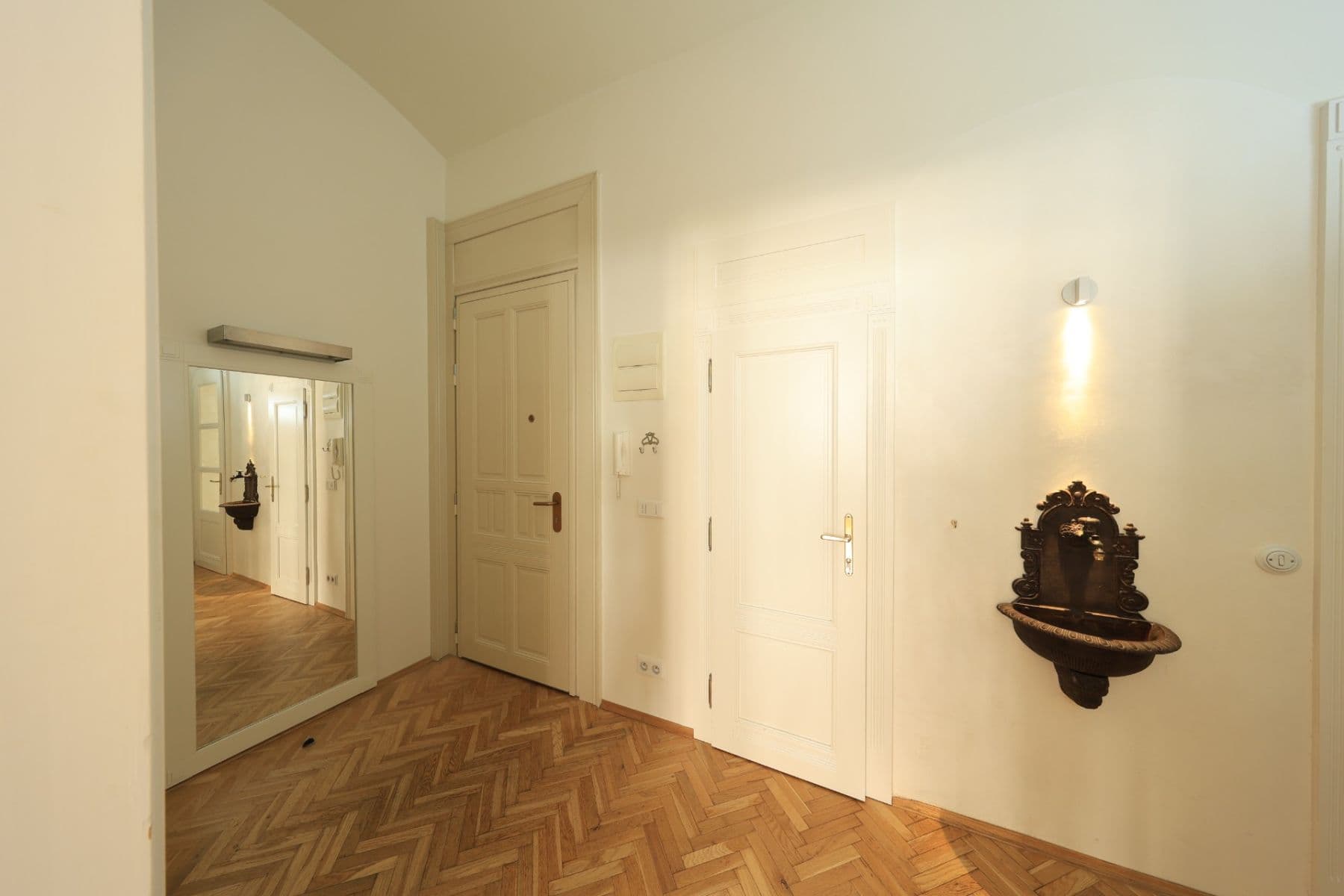 2 bedroom with open-plan kitchen flat for sale, 75 m², Jirečkova, Prague, Prague 2 bedroom with open-plan kitchen flat for sale, 75 m², Jirečkova, Prague, Prague