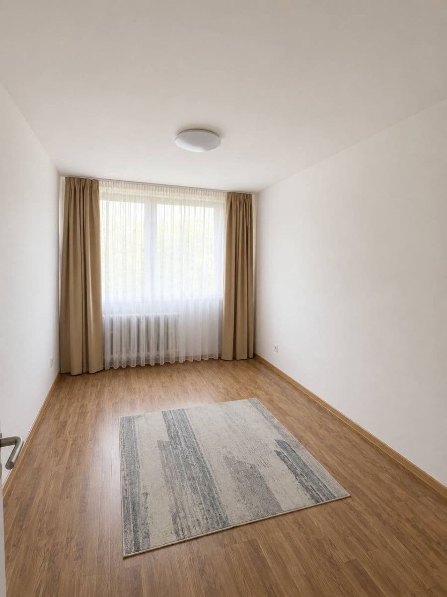 3 bedroom flat to rent, 76 m², Pod Strání, Prague, Prague 3 bedroom flat to rent, 76 m², Pod Strání, Prague, Prague