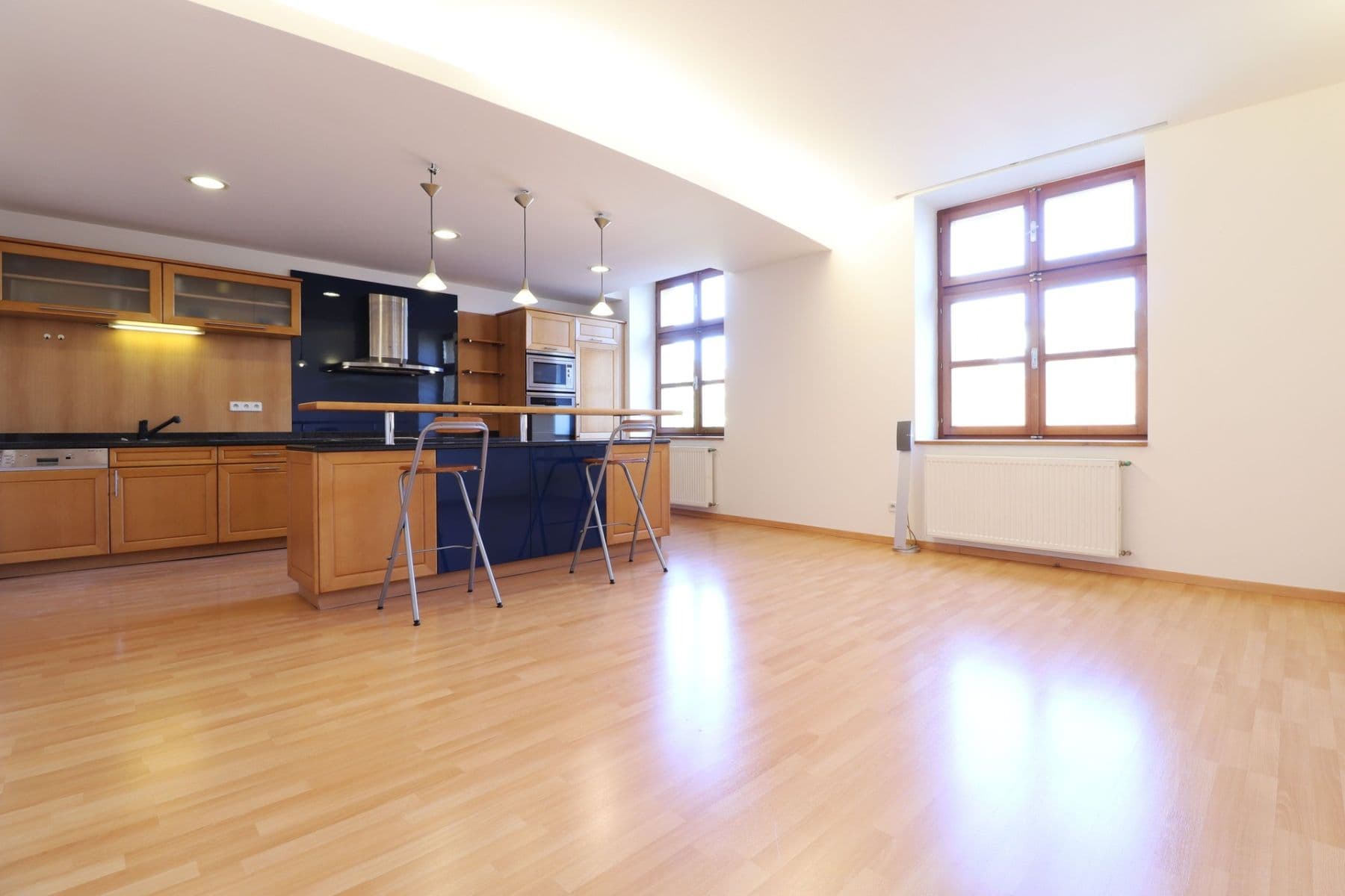 1 bedroom with open-plan kitchen flat to rent, 78 m², Dělnická, Prague, Prague 1 bedroom with open-plan kitchen flat to rent, 78 m², Dělnická, Prague, Prague