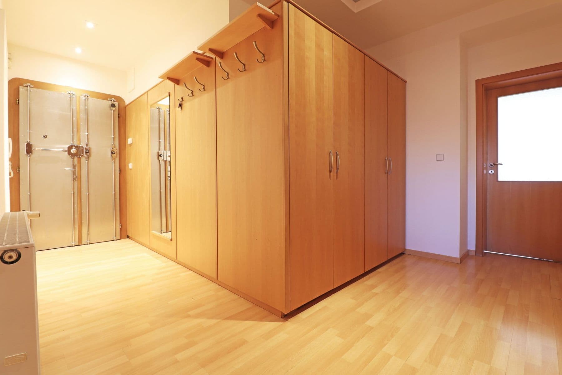 1 bedroom with open-plan kitchen flat to rent, 78 m², Dělnická, Prague, Prague 1 bedroom with open-plan kitchen flat to rent, 78 m², Dělnická, Prague, Prague