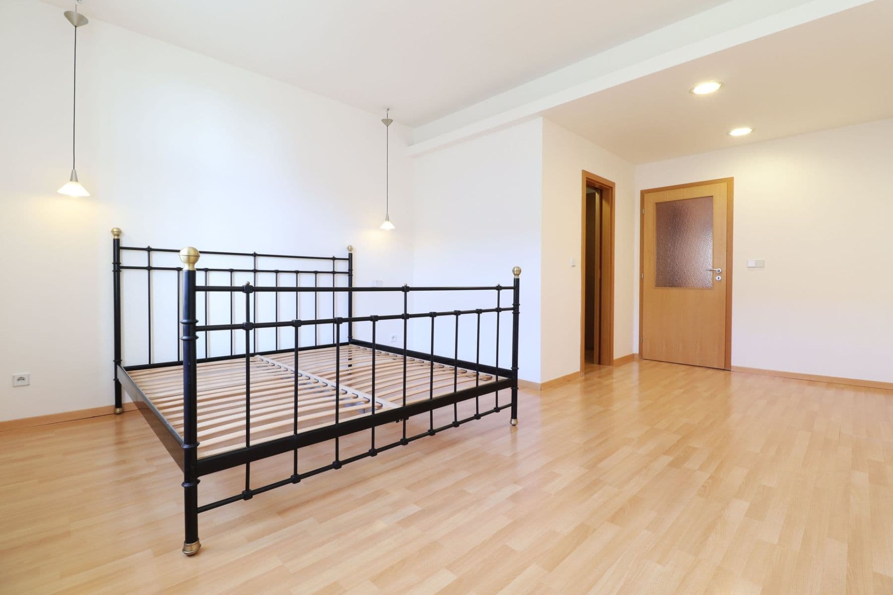 1 bedroom with open-plan kitchen flat to rent, 78 m², Dělnická, Prague, Prague 1 bedroom with open-plan kitchen flat to rent, 78 m², Dělnická, Prague, Prague