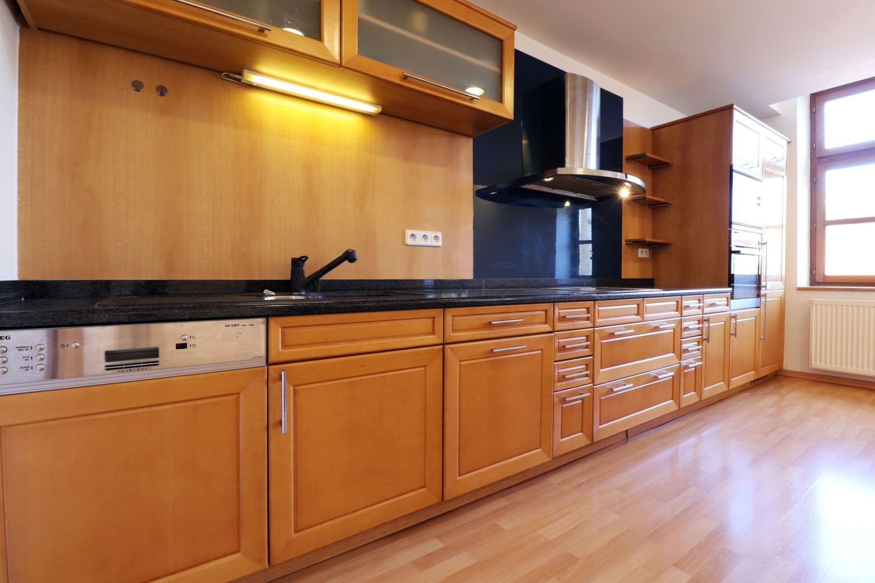 1 bedroom with open-plan kitchen flat to rent, 78 m², Dělnická, Prague, Prague 1 bedroom with open-plan kitchen flat to rent, 78 m², Dělnická, Prague, Prague