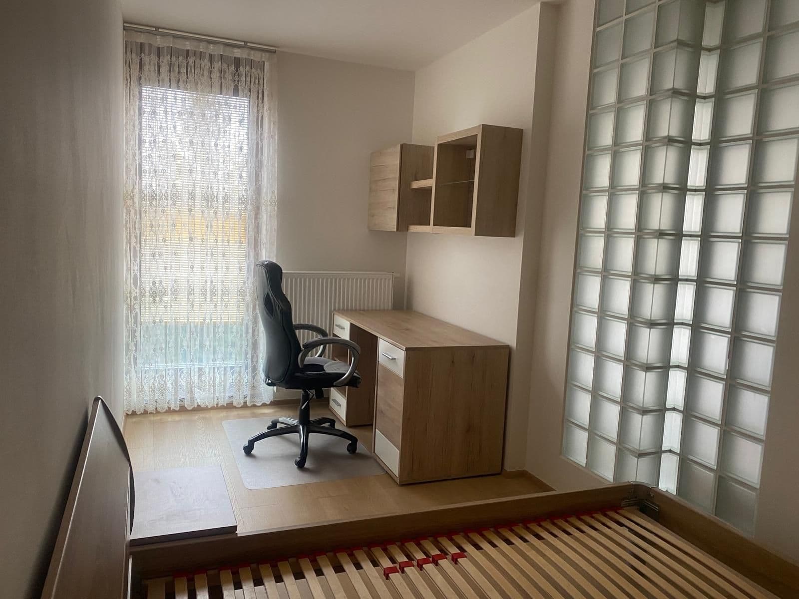 1 bedroom with open-plan kitchen flat to rent, 54 m², Devonská, Prague, Prague 1 bedroom with open-plan kitchen flat to rent, 54 m², Devonská, Prague, Prague