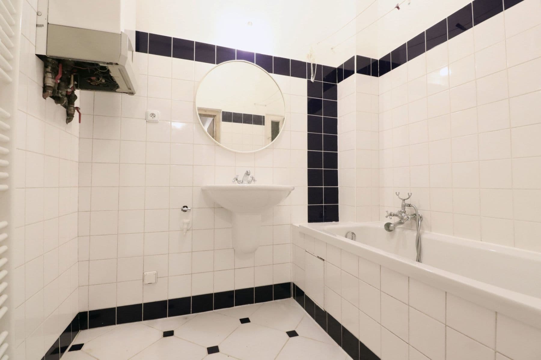 Studio flat to rent, 42 m², U parního mlýna, Prague, Prague Studio flat to rent, 42 m², U parního mlýna, Prague, Prague