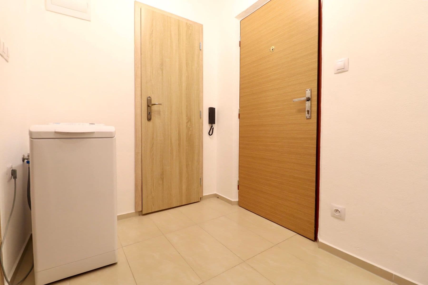 Studio flat to rent, 27 m², Tachovská, Plzeň, Plzeňský Region Studio flat to rent, 27 m², Tachovská, Plzeň, Plzeňský Region