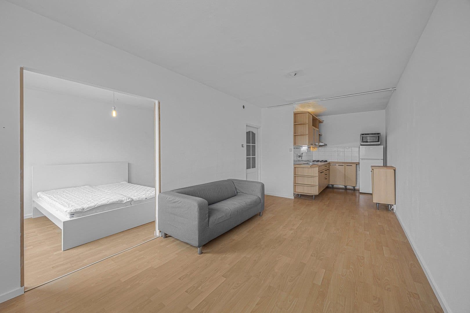 1 bedroom with open-plan kitchen flat to rent, 44 m², Kunešova, Prague, Prague 1 bedroom with open-plan kitchen flat to rent, 44 m², Kunešova, Prague, Prague