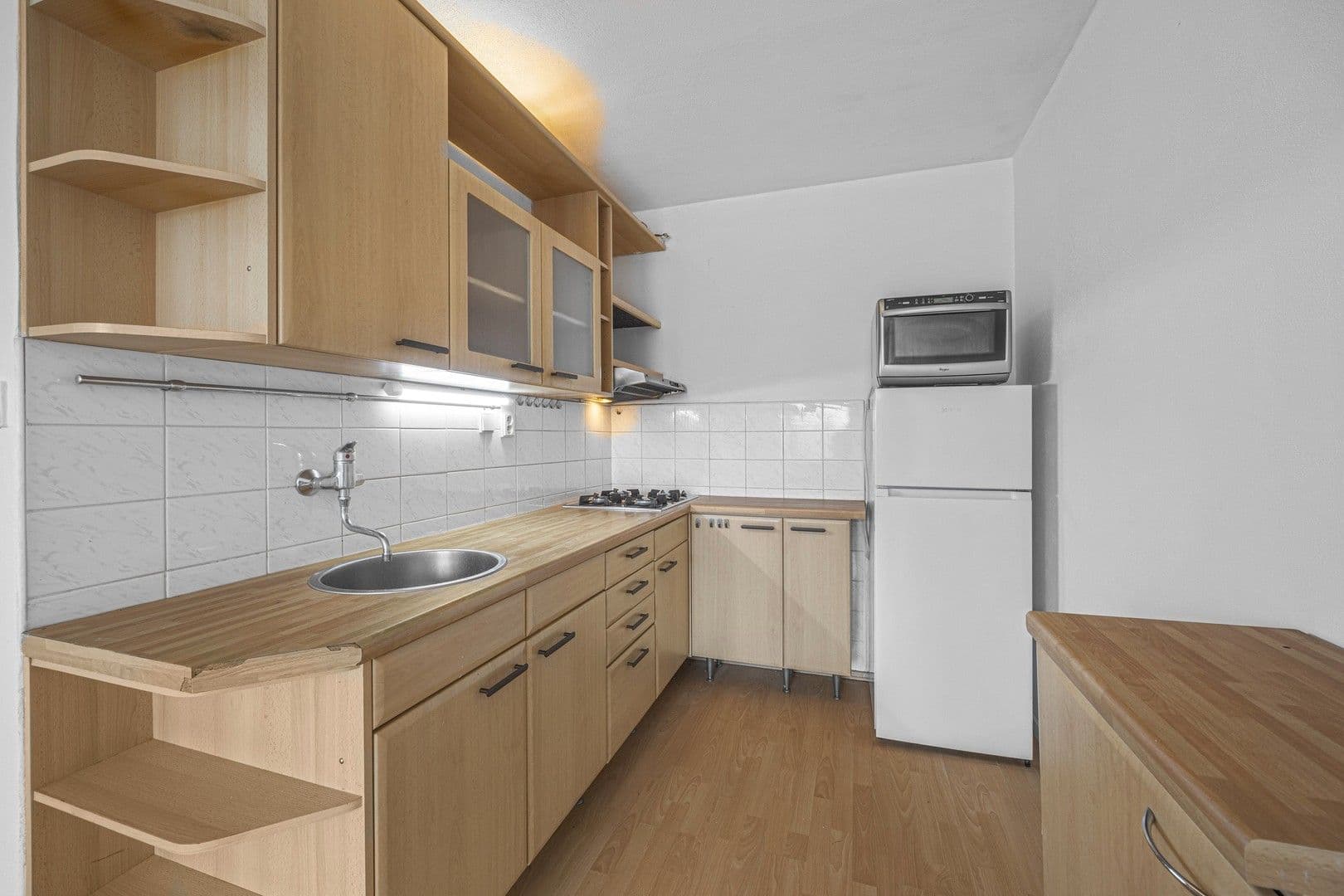 1 bedroom with open-plan kitchen flat to rent, 44 m², Kunešova, Prague, Prague 1 bedroom with open-plan kitchen flat to rent, 44 m², Kunešova, Prague, Prague