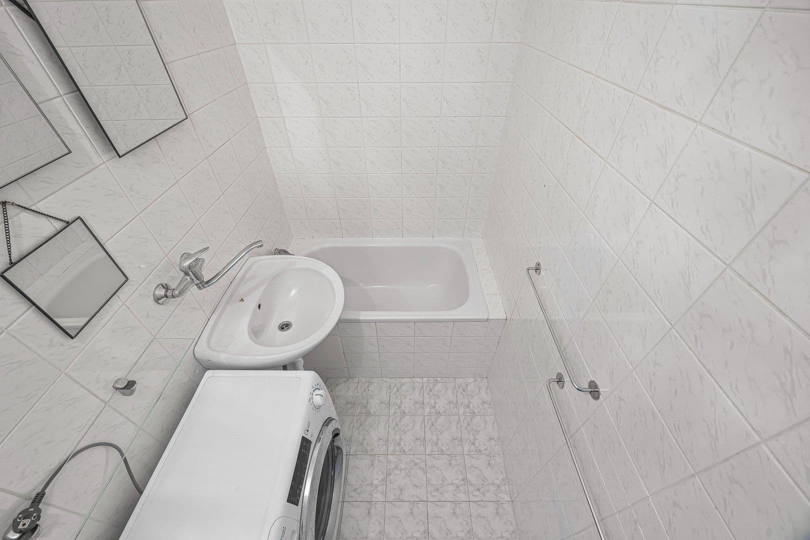 1 bedroom with open-plan kitchen flat to rent, 44 m², Kunešova, Prague, Prague 1 bedroom with open-plan kitchen flat to rent, 44 m², Kunešova, Prague, Prague