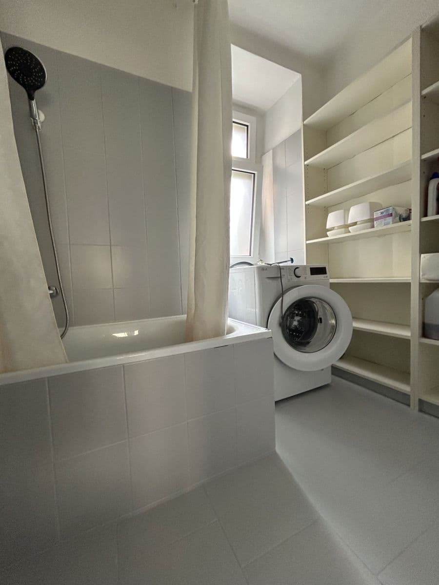 1 bedroom with open-plan kitchen flat to rent, 55 m², Bednářská, Prague, Prague 1 bedroom with open-plan kitchen flat to rent, 55 m², Bednářská, Prague, Prague