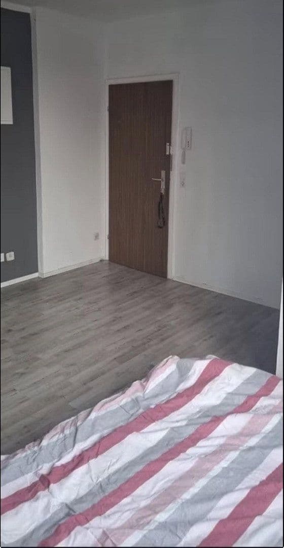 1 bedroom flat to rent, 30 m², Bahnstr. 87, Remscheid, North Rhine-Westphalia 1 bedroom flat to rent, 30 m², Bahnstr. 87, Remscheid, North Rhine-Westphalia