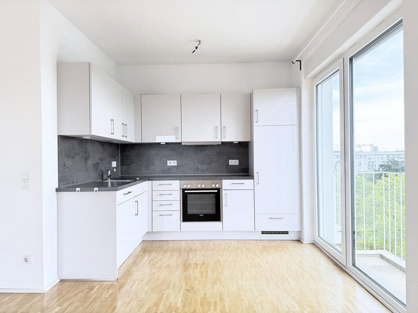 1 bedroom with open-plan kitchen flat for sale, 67 m², Rebstöcker Straße 60, Frankfurt am Main, Hesse 1 bedroom with open-plan kitchen flat for sale, 67 m², Rebstöcker Straße 60, Frankfurt am Main, Hesse