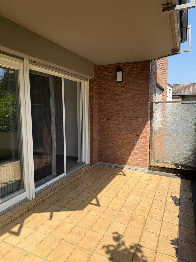 3 bedroom flat to rent, 98 m², Eilendorfer Straße 102, Aachen, North Rhine-Westphalia 3 bedroom flat to rent, 98 m², Eilendorfer Straße 102, Aachen, North Rhine-Westphalia