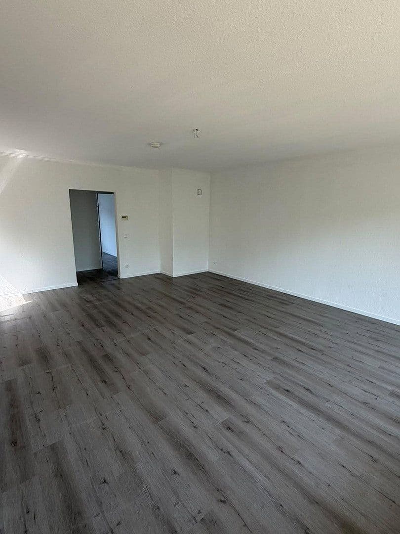 3 bedroom flat to rent, 98 m², Eilendorfer Straße 102, Aachen, North Rhine-Westphalia 3 bedroom flat to rent, 98 m², Eilendorfer Straße 102, Aachen, North Rhine-Westphalia