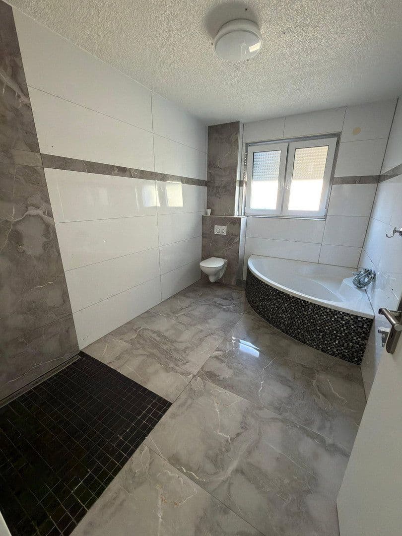 3 bedroom flat to rent, 93 m², Schifferstadt, Rhineland-Palatinate 3 bedroom flat to rent, 93 m², Schifferstadt, Rhineland-Palatinate