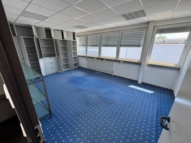 non-residential property to rent, 2,024 m², Schlierbach, Baden-Württemberg non-residential property to rent, 2,024 m², Schlierbach, Baden-Württemberg