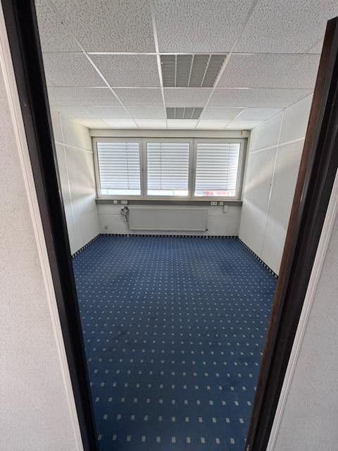 non-residential property to rent, 2,024 m², Schlierbach, Baden-Württemberg non-residential property to rent, 2,024 m², Schlierbach, Baden-Württemberg