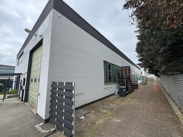 non-residential property to rent, 2,024 m², Schlierbach, Baden-Württemberg non-residential property to rent, 2,024 m², Schlierbach, Baden-Württemberg