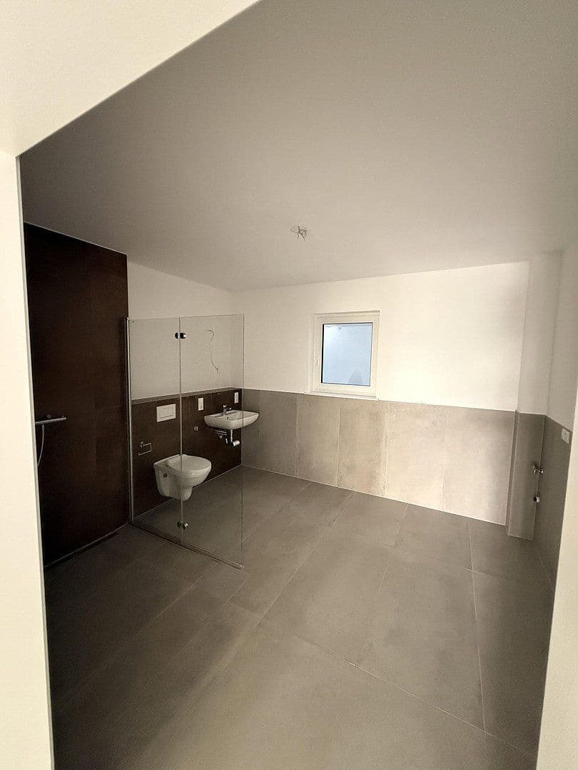 2 bedroom with open-plan kitchen flat to rent, 115 m², Höhenstraße 2, Hümmerich, Rhineland-Palatinate 2 bedroom with open-plan kitchen flat to rent, 115 m², Höhenstraße 2, Hümmerich, Rhineland-Palatinate