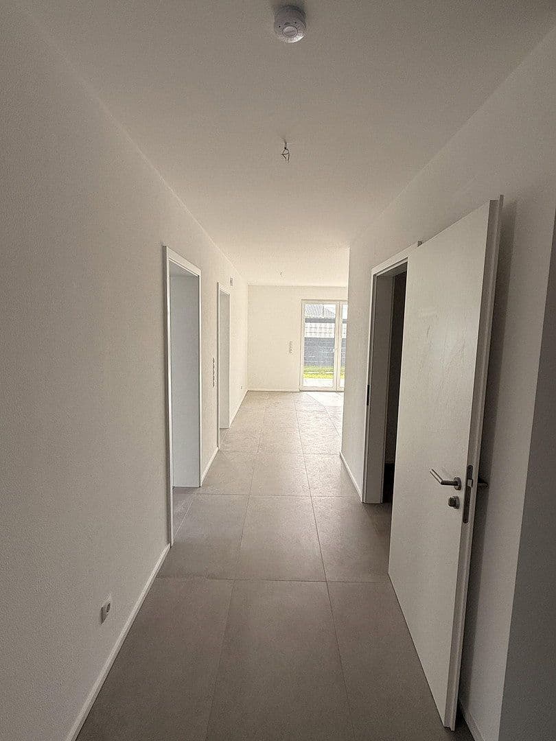 2 bedroom with open-plan kitchen flat to rent, 115 m², Höhenstraße 2, Hümmerich, Rhineland-Palatinate 2 bedroom with open-plan kitchen flat to rent, 115 m², Höhenstraße 2, Hümmerich, Rhineland-Palatinate