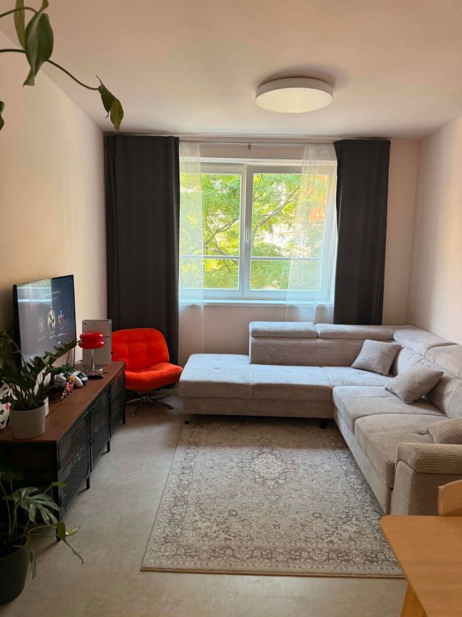 1 bedroom with open-plan kitchen flat to rent, 53 m², Křižíkova, Prague, Prague 1 bedroom with open-plan kitchen flat to rent, 53 m², Křižíkova, Prague, Prague