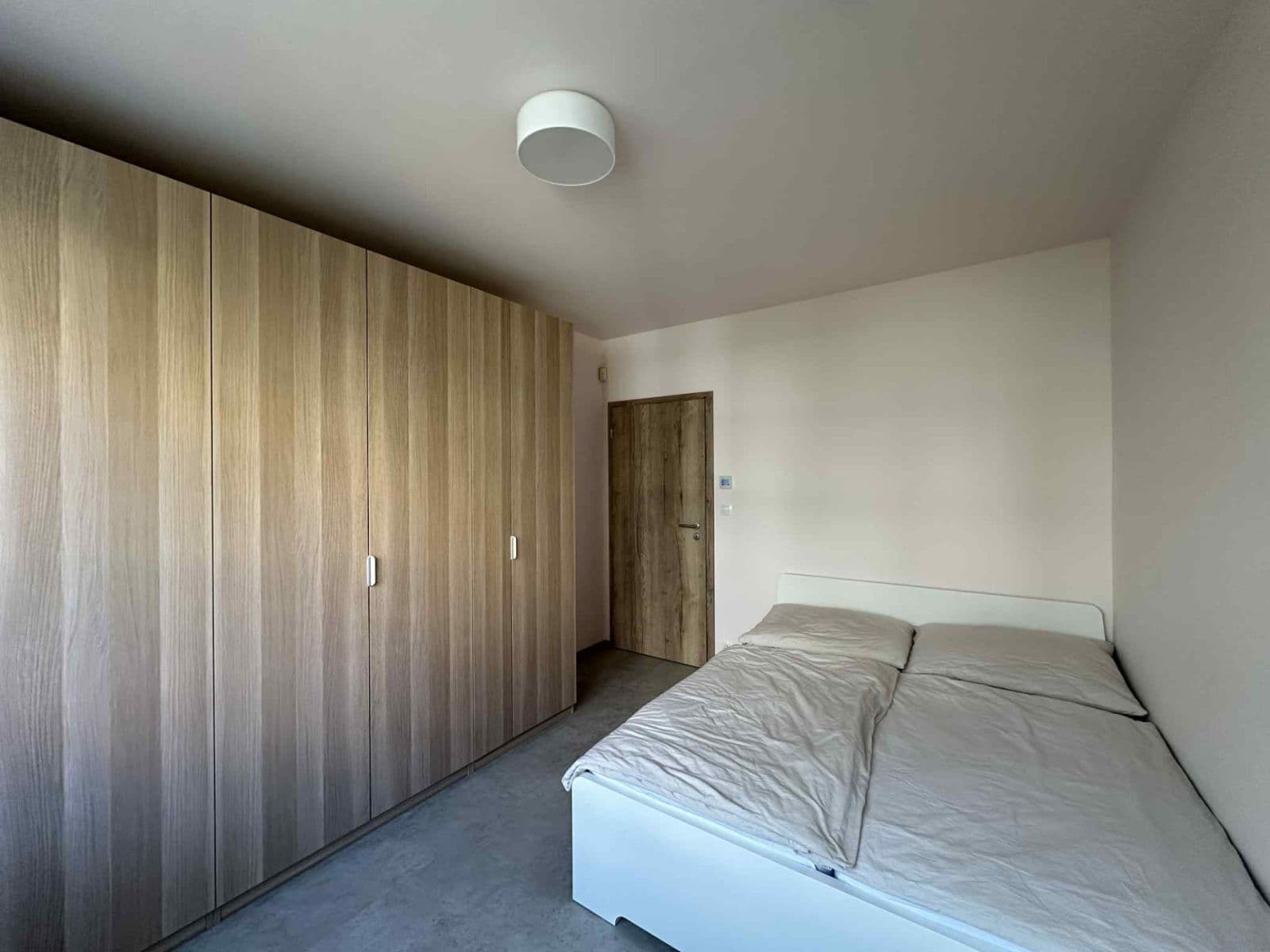 1 bedroom with open-plan kitchen flat to rent, 53 m², Křižíkova, Prague, Prague 1 bedroom with open-plan kitchen flat to rent, 53 m², Křižíkova, Prague, Prague