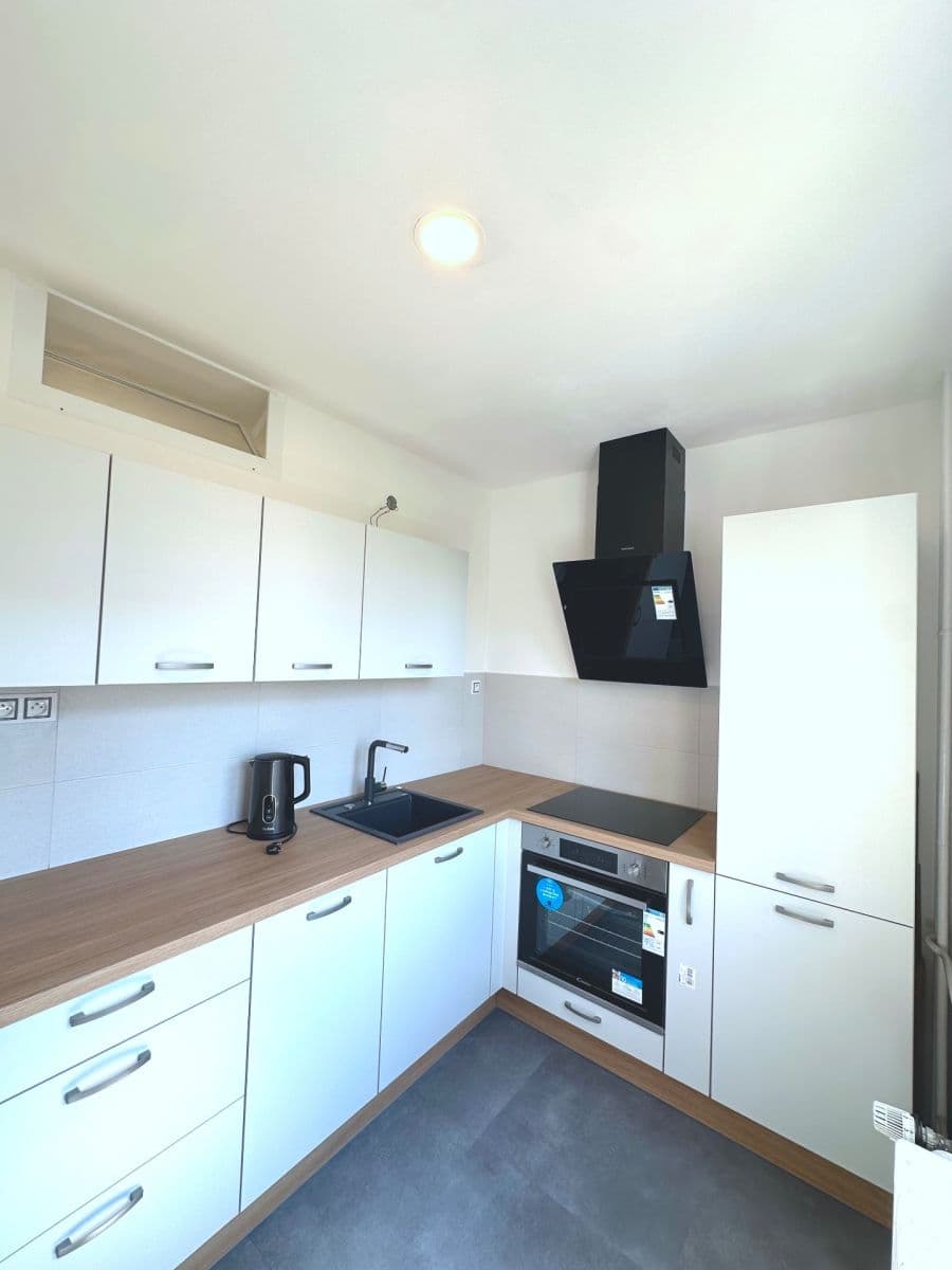 3 bedroom flat for sale, 64 m², tř. Kosmonautů, Olomouc, Olomoucký Region 3 bedroom flat for sale, 64 m², tř. Kosmonautů, Olomouc, Olomoucký Region