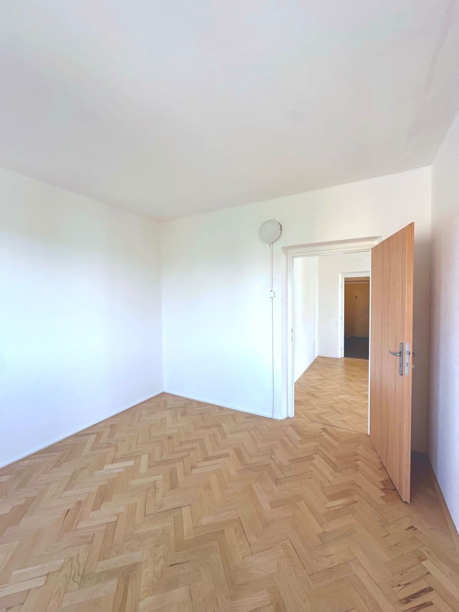 3 bedroom flat for sale, 64 m², tř. Kosmonautů, Olomouc, Olomoucký Region 3 bedroom flat for sale, 64 m², tř. Kosmonautů, Olomouc, Olomoucký Region