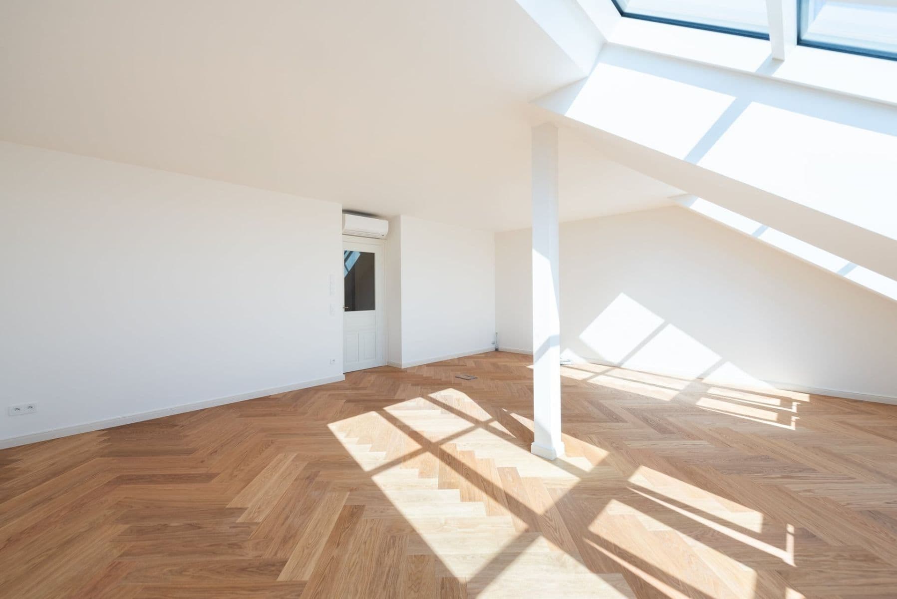 1 bedroom with open-plan kitchen flat for sale, 82 m², Polská, Prague, Prague 1 bedroom with open-plan kitchen flat for sale, 82 m², Polská, Prague, Prague
