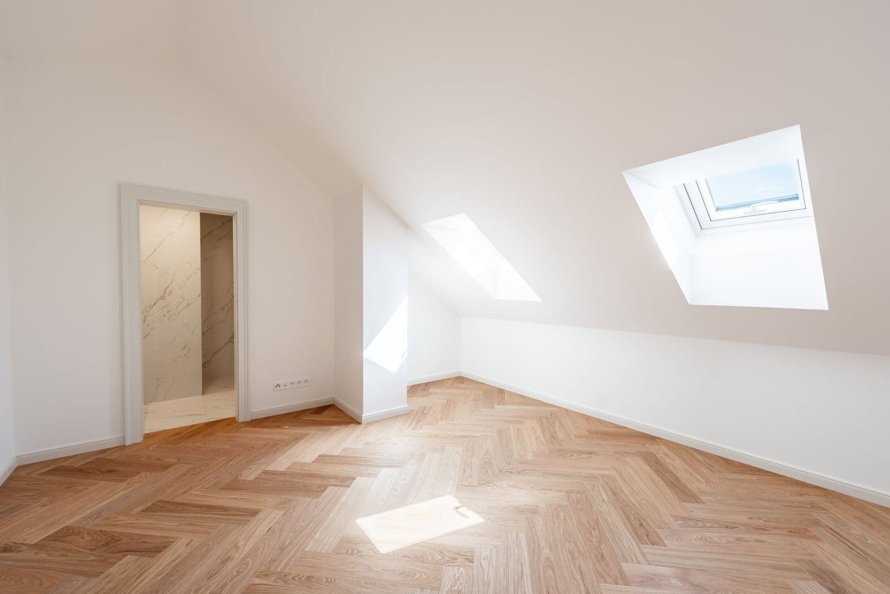 1 bedroom with open-plan kitchen flat for sale, 82 m², Polská, Prague, Prague 1 bedroom with open-plan kitchen flat for sale, 82 m², Polská, Prague, Prague