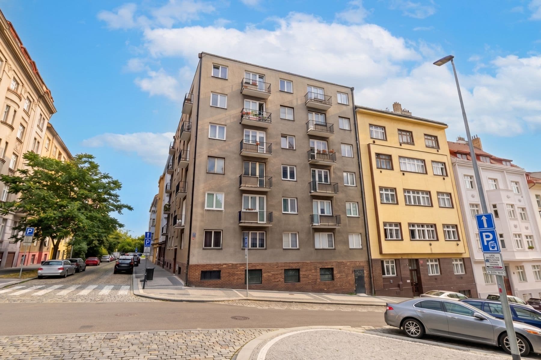 2 bedroom with open-plan kitchen flat for sale, 74 m², Madridská, Prague, Prague 2 bedroom with open-plan kitchen flat for sale, 74 m², Madridská, Prague, Prague