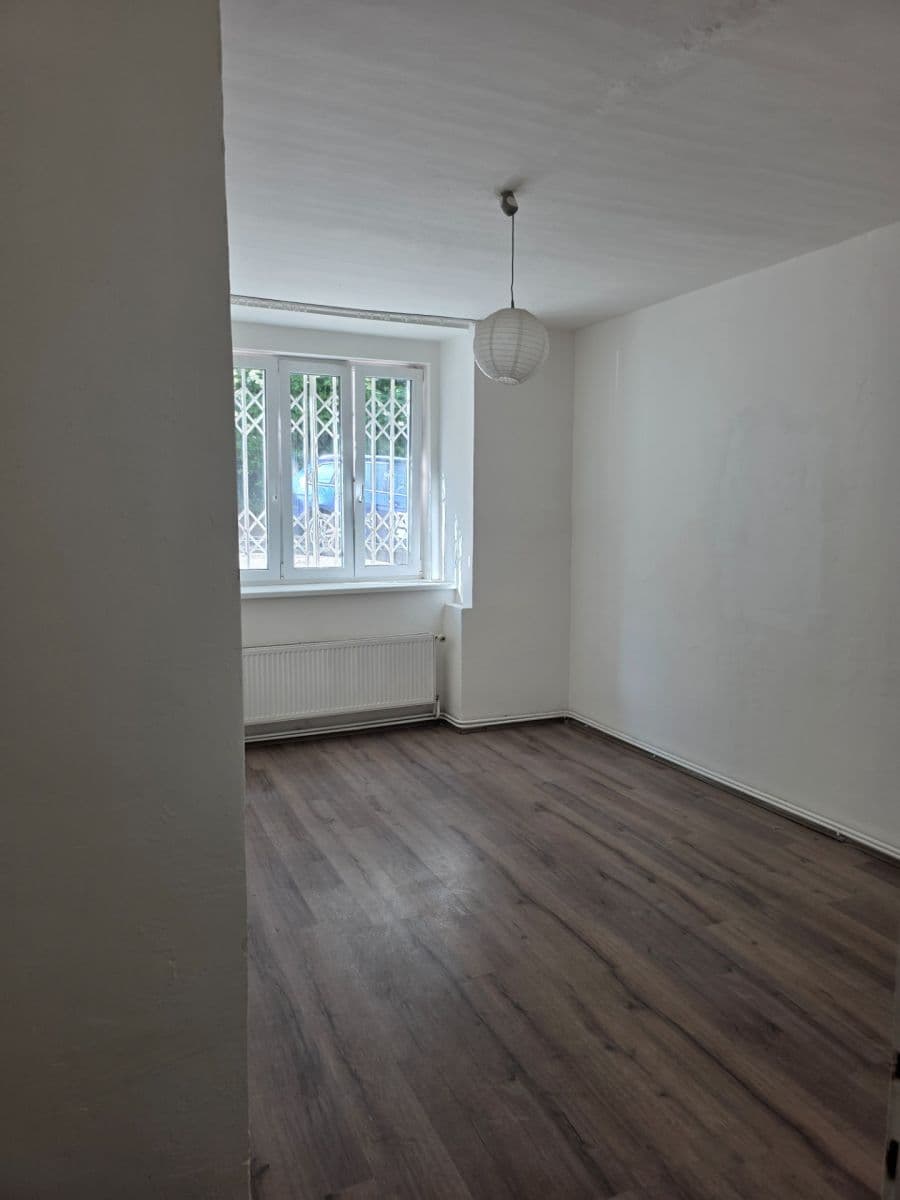 2 bedroom with open-plan kitchen flat for sale, 63 m², Pod Labuťkou, Prague, Prague 2 bedroom with open-plan kitchen flat for sale, 63 m², Pod Labuťkou, Prague, Prague
