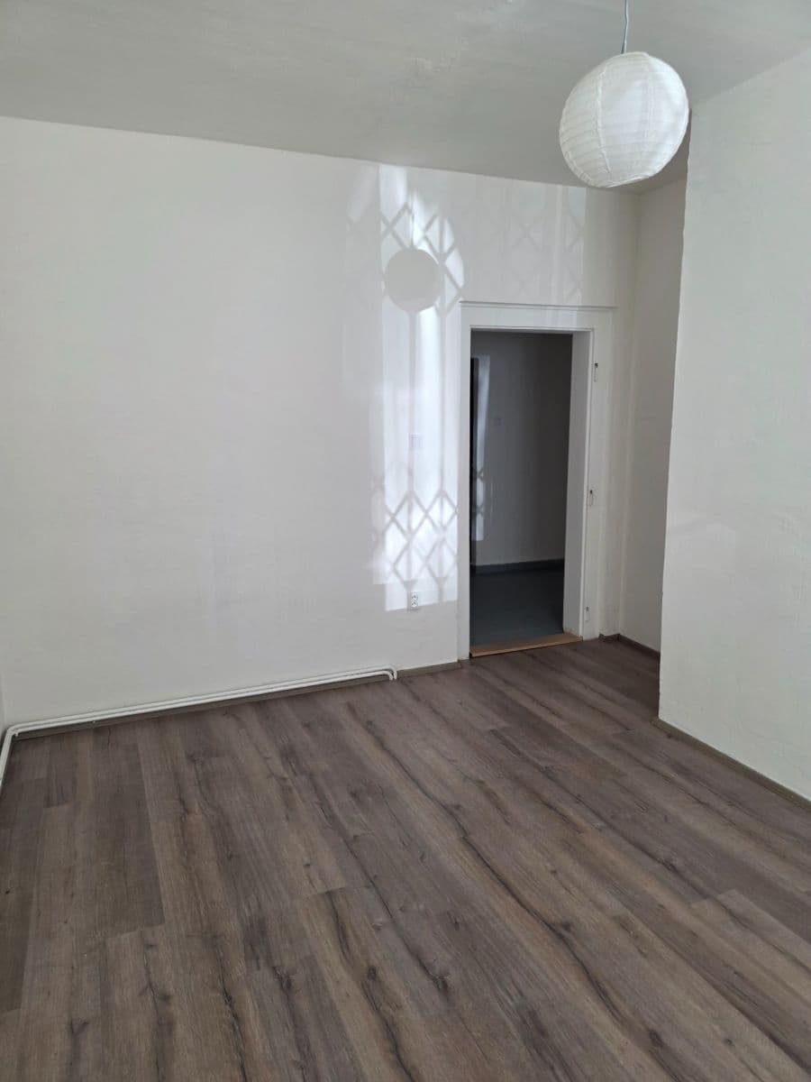 2 bedroom with open-plan kitchen flat for sale, 63 m², Pod Labuťkou, Prague, Prague 2 bedroom with open-plan kitchen flat for sale, 63 m², Pod Labuťkou, Prague, Prague