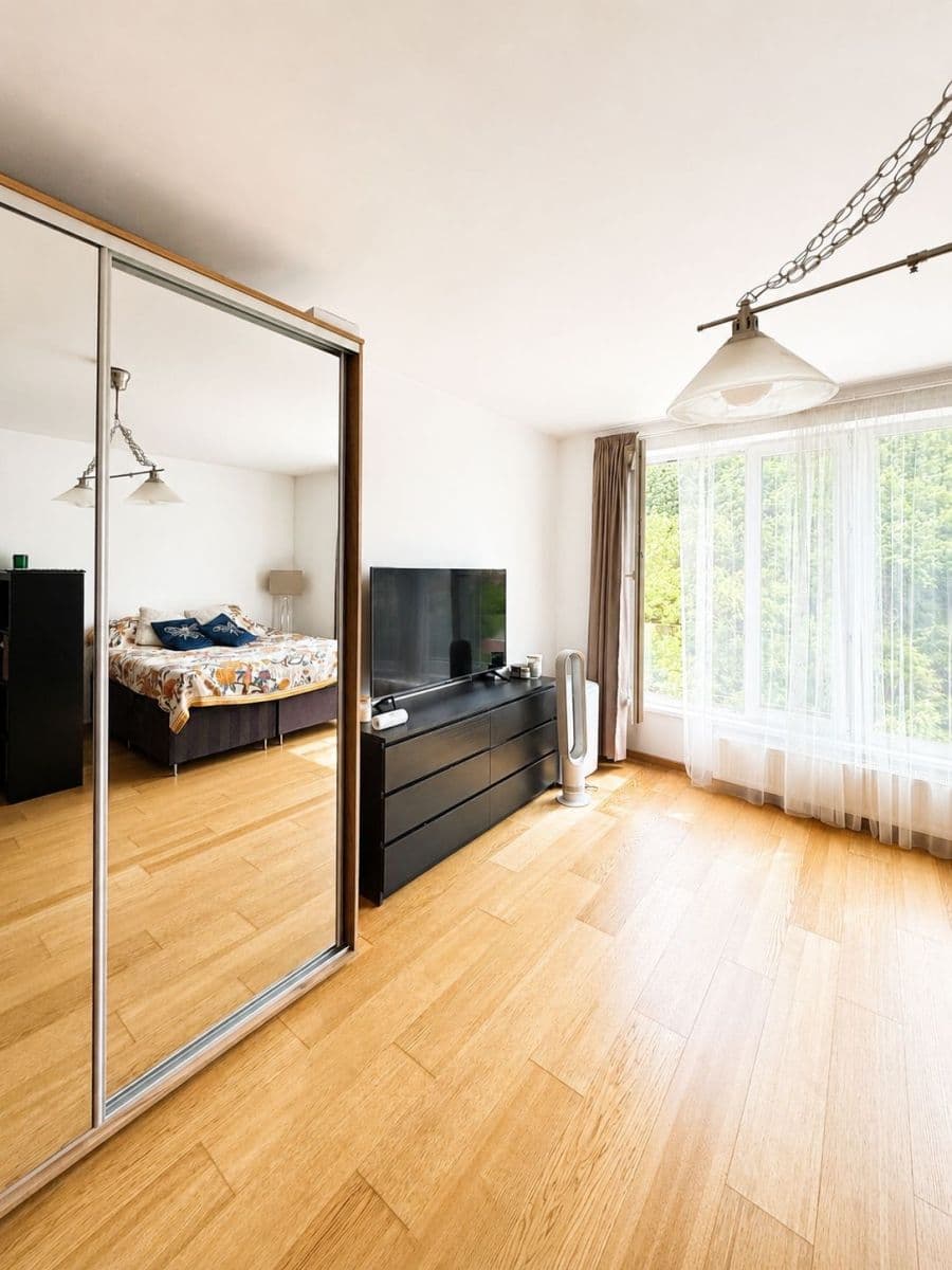 Studio flat to rent, 39 m², Nuselská, Prague, Prague Studio flat to rent, 39 m², Nuselská, Prague, Prague