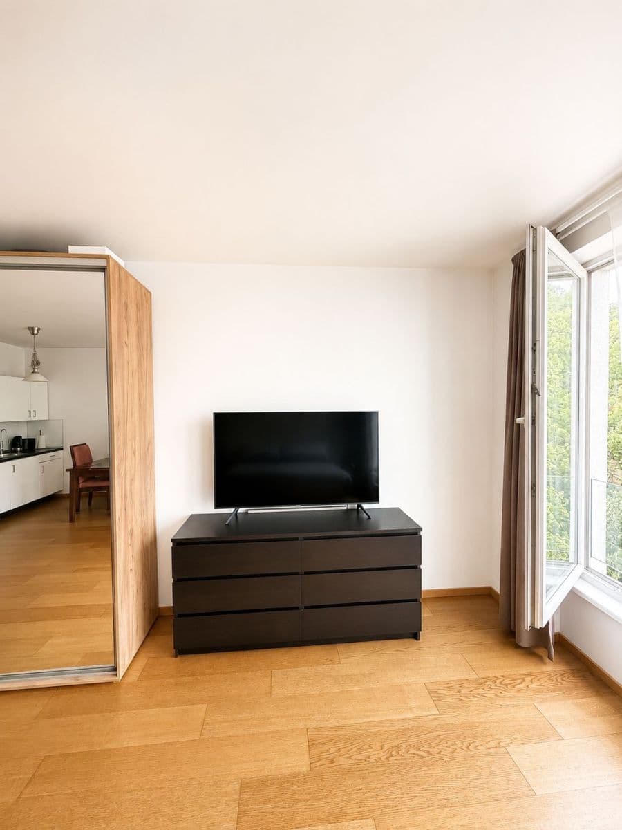 Studio flat to rent, 39 m², Nuselská, Prague, Prague Studio flat to rent, 39 m², Nuselská, Prague, Prague
