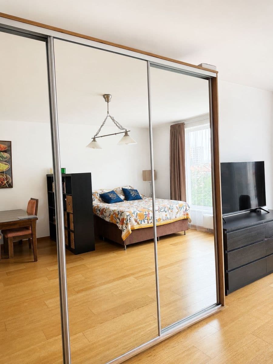 Studio flat to rent, 39 m², Nuselská, Prague, Prague Studio flat to rent, 39 m², Nuselská, Prague, Prague