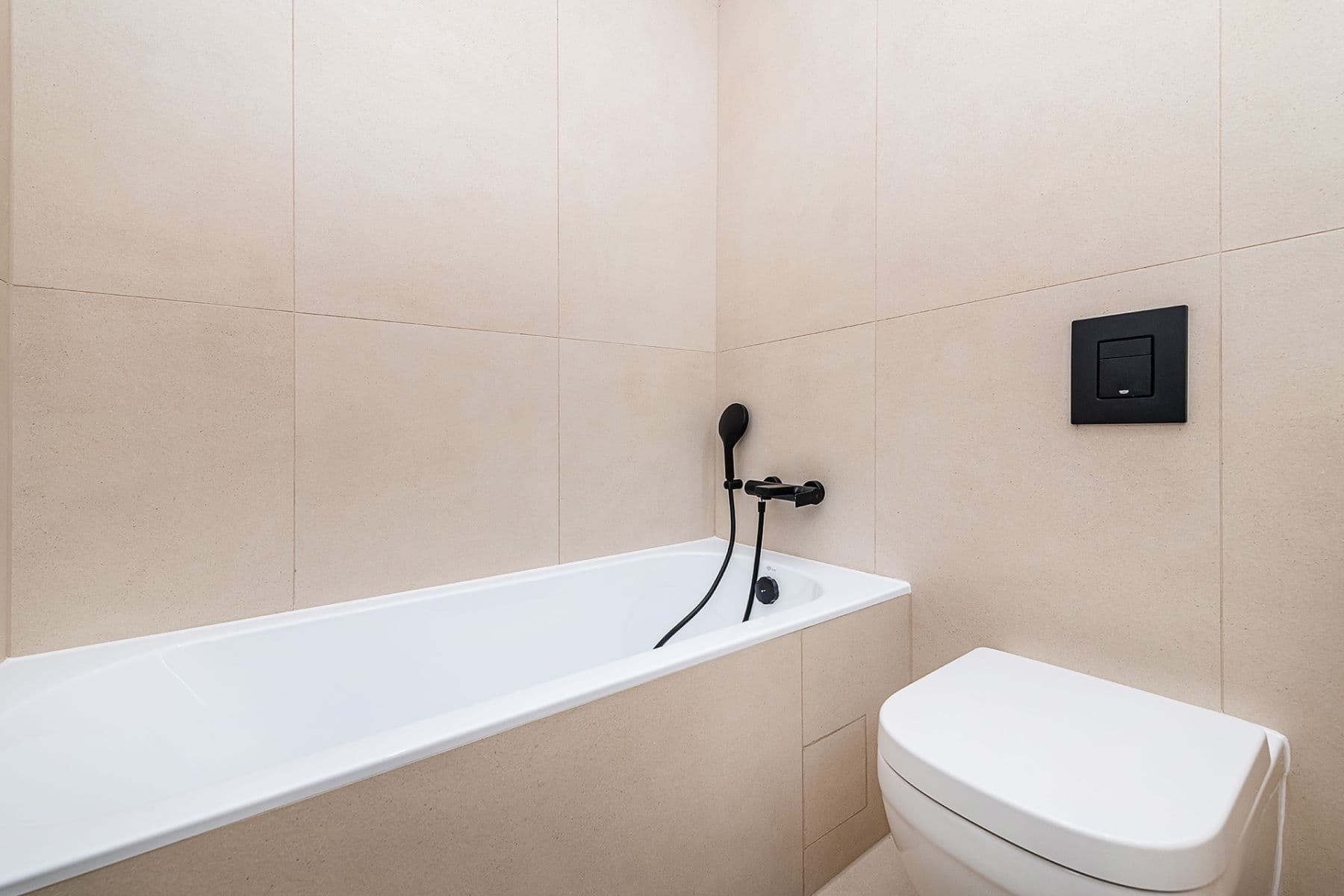 2 bedroom with open-plan kitchen flat for sale, 87 m², Komunardů, Prague, Prague 2 bedroom with open-plan kitchen flat for sale, 87 m², Komunardů, Prague, Prague