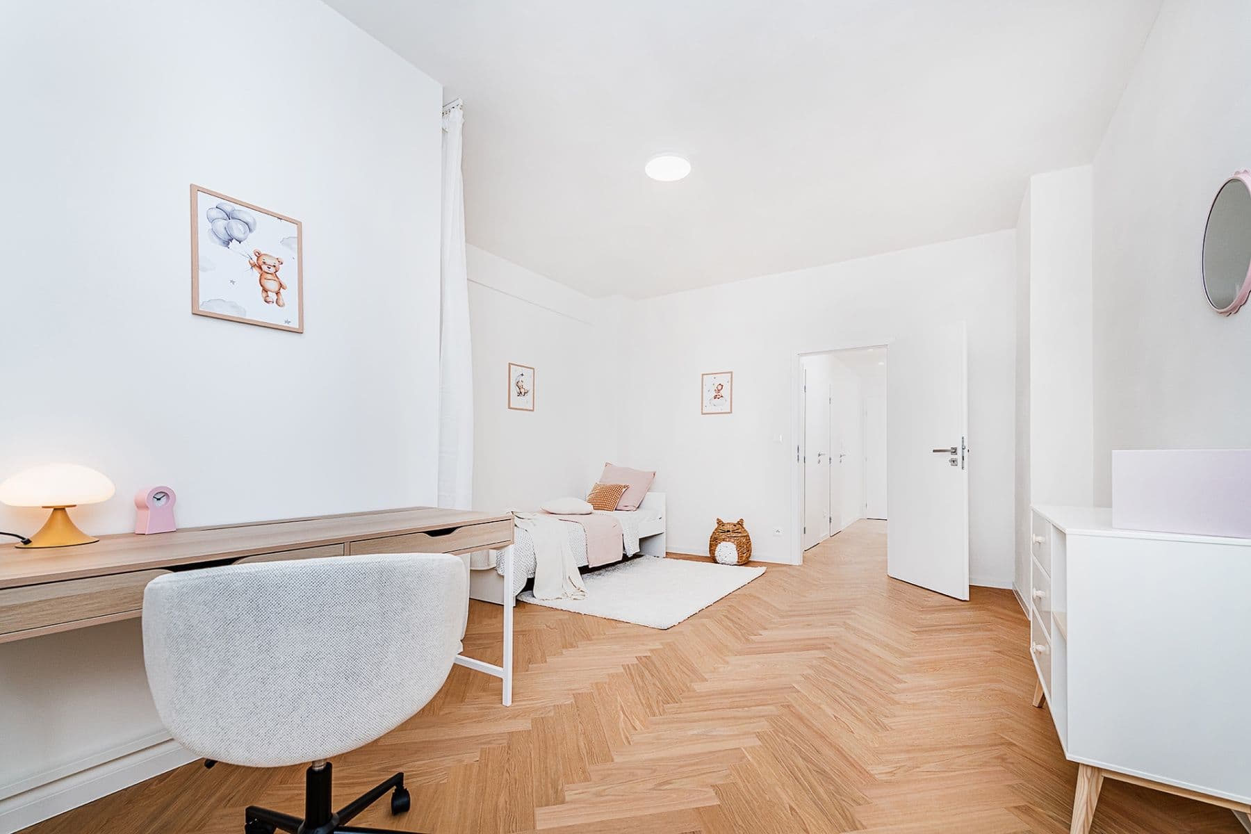2 bedroom with open-plan kitchen flat for sale, 90 m², Komunardů, Prague, Prague 2 bedroom with open-plan kitchen flat for sale, 90 m², Komunardů, Prague, Prague