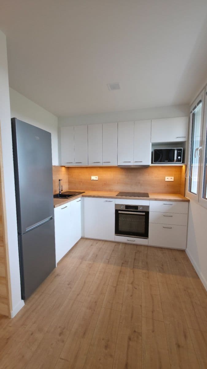 Studio flat to rent, 34 m², Tomanova, Slaný, Středočeský Region Studio flat to rent, 34 m², Tomanova, Slaný, Středočeský Region
