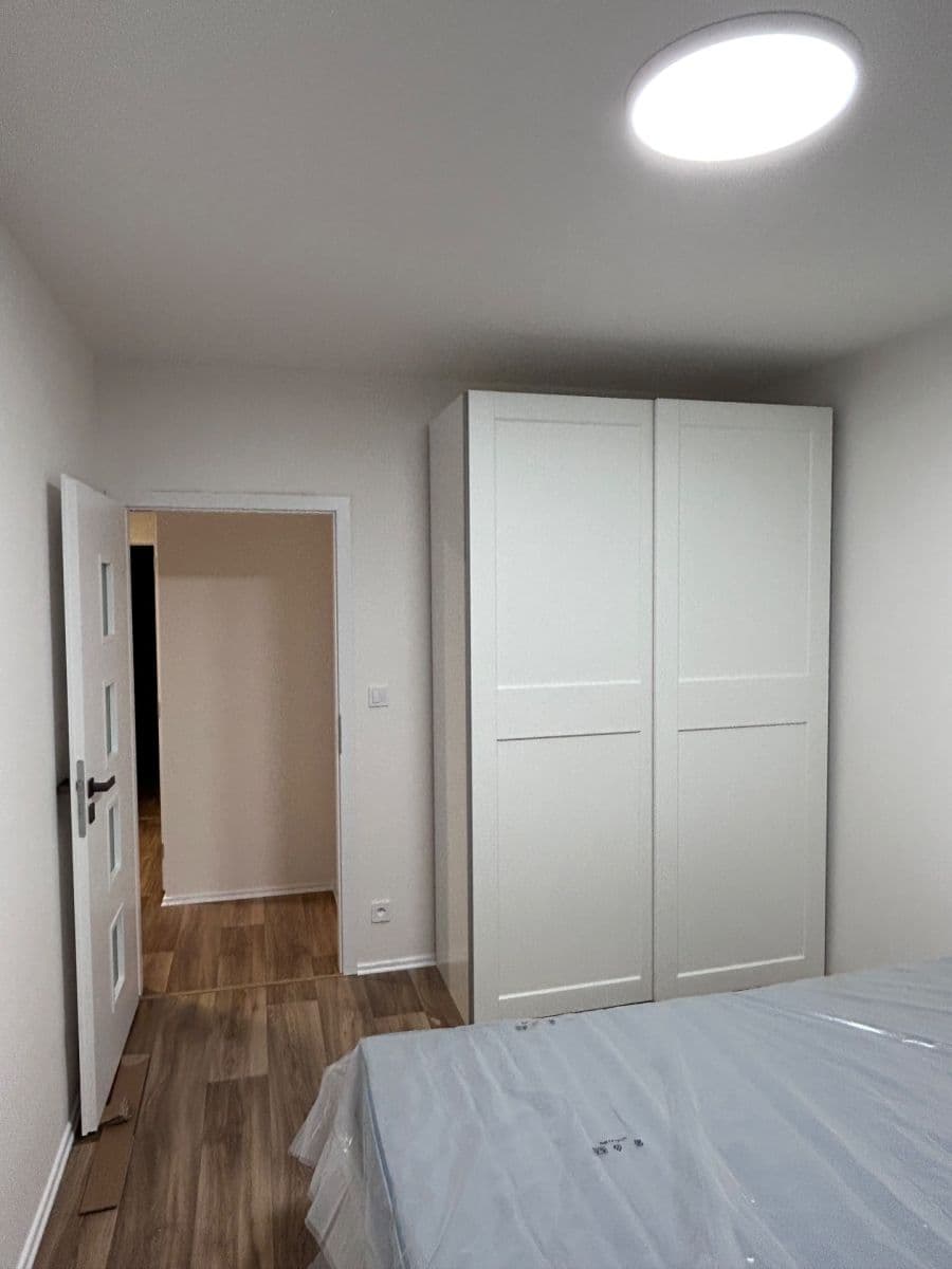 2 bedroom with open-plan kitchen flat to rent, 73 m², Markušova, Prague, Prague 2 bedroom with open-plan kitchen flat to rent, 73 m², Markušova, Prague, Prague