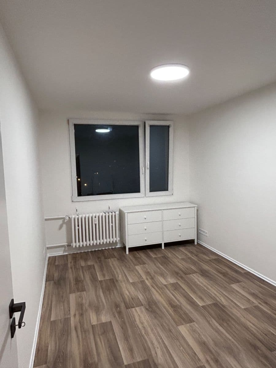 2 bedroom with open-plan kitchen flat to rent, 73 m², Markušova, Prague, Prague 2 bedroom with open-plan kitchen flat to rent, 73 m², Markušova, Prague, Prague