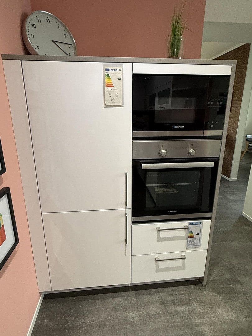 3 bedroom flat to rent, 91 m², Schloß Holte-Stukenbrock, North Rhine-Westphalia 3 bedroom flat to rent, 91 m², Schloß Holte-Stukenbrock, North Rhine-Westphalia