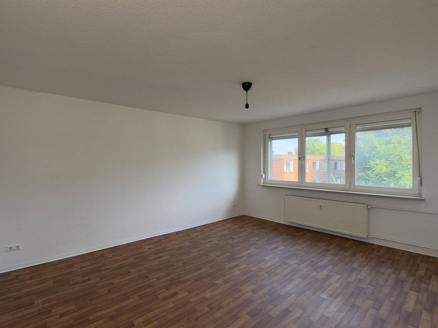 2 bedroom with open-plan kitchen flat to rent, 78 m², Lange Kamo 61, Duisburg, North Rhine-Westphalia 2 bedroom with open-plan kitchen flat to rent, 78 m², Lange Kamo 61, Duisburg, North Rhine-Westphalia
