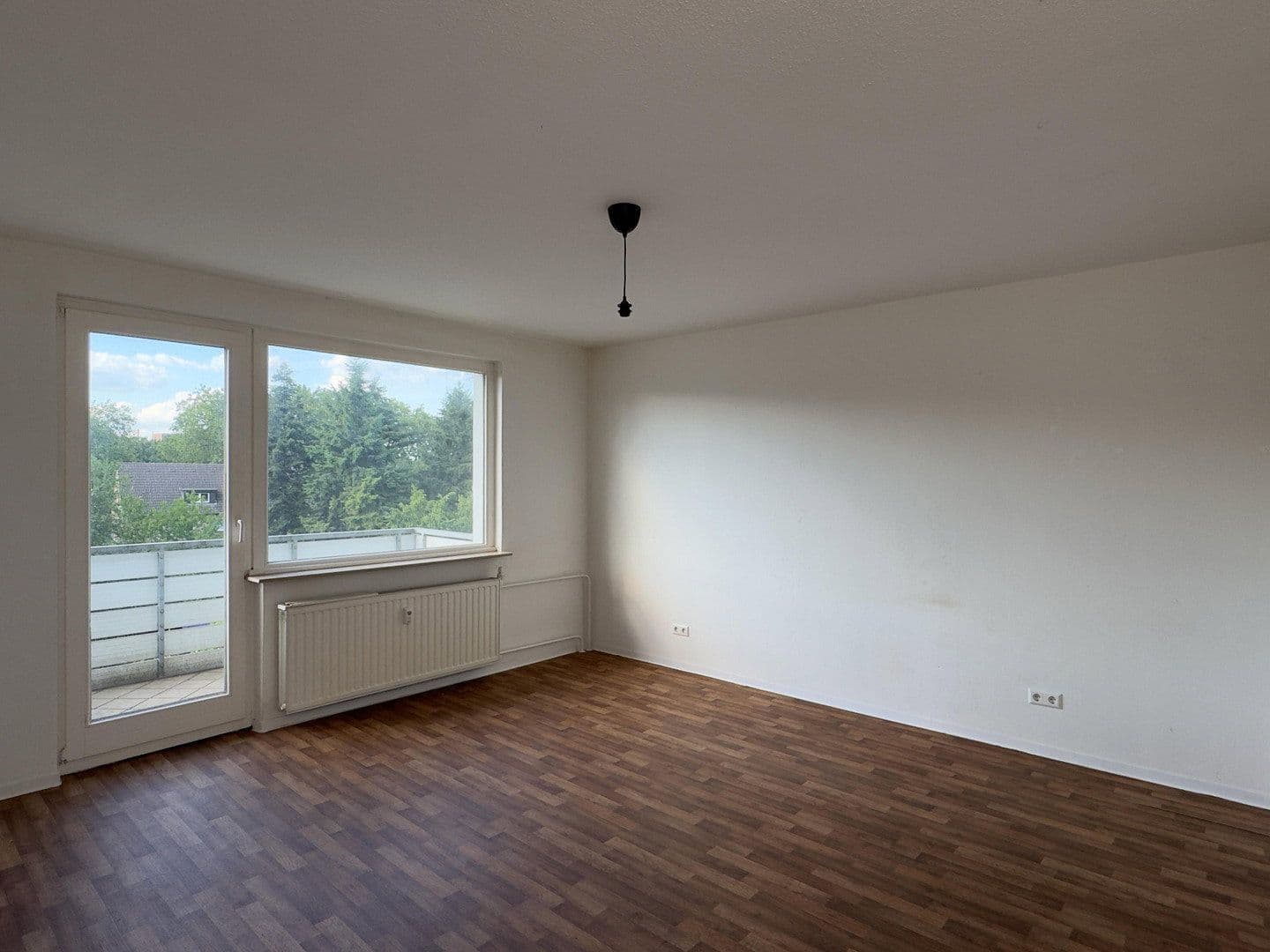 2 bedroom with open-plan kitchen flat to rent, 78 m², Lange Kamo 61, Duisburg, North Rhine-Westphalia 2 bedroom with open-plan kitchen flat to rent, 78 m², Lange Kamo 61, Duisburg, North Rhine-Westphalia