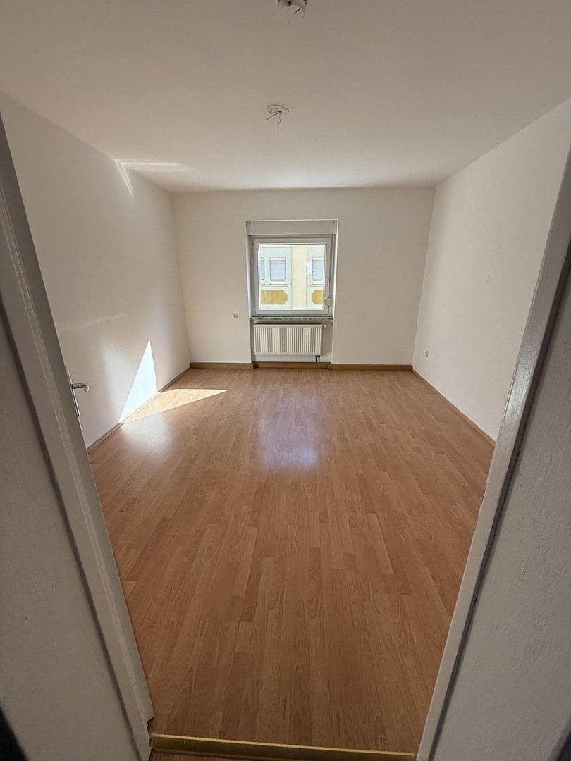 4 bedroom flat to rent, 140 m², Schweinfurt, Bavaria 4 bedroom flat to rent, 140 m², Schweinfurt, Bavaria