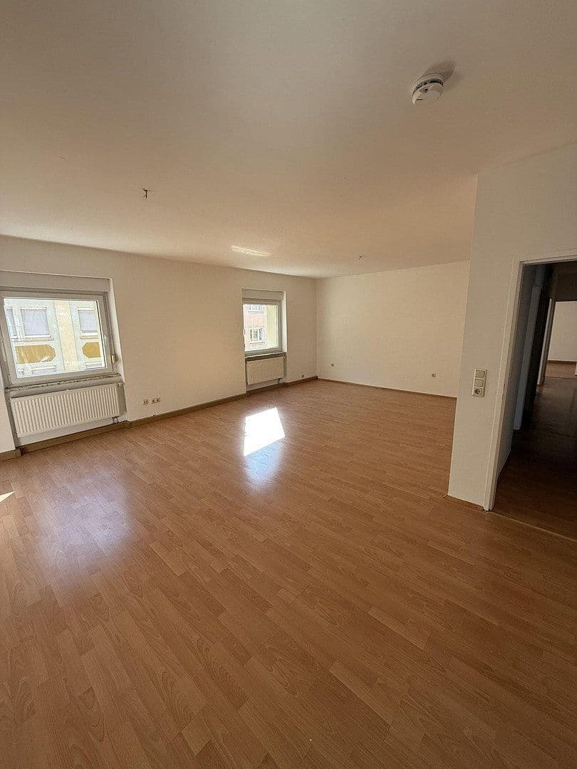 4 bedroom flat to rent, 140 m², Schweinfurt, Bavaria 4 bedroom flat to rent, 140 m², Schweinfurt, Bavaria