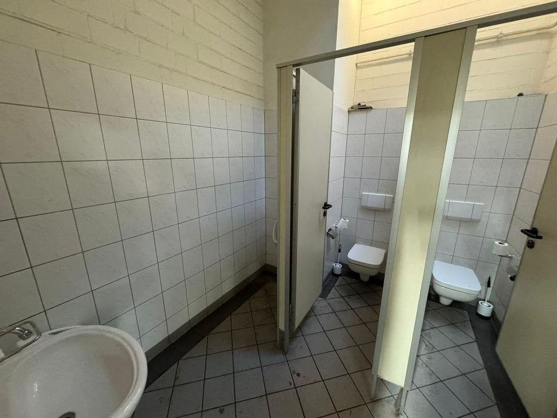 non-residential property to rent, 3,216 m², Balve, North Rhine-Westphalia non-residential property to rent, 3,216 m², Balve, North Rhine-Westphalia