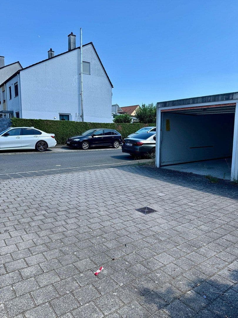 garage to rent, 0 m², Roßtaler Str. 11, Nürnberg, Bavaria garage to rent, 0 m², Roßtaler Str. 11, Nürnberg, Bavaria
