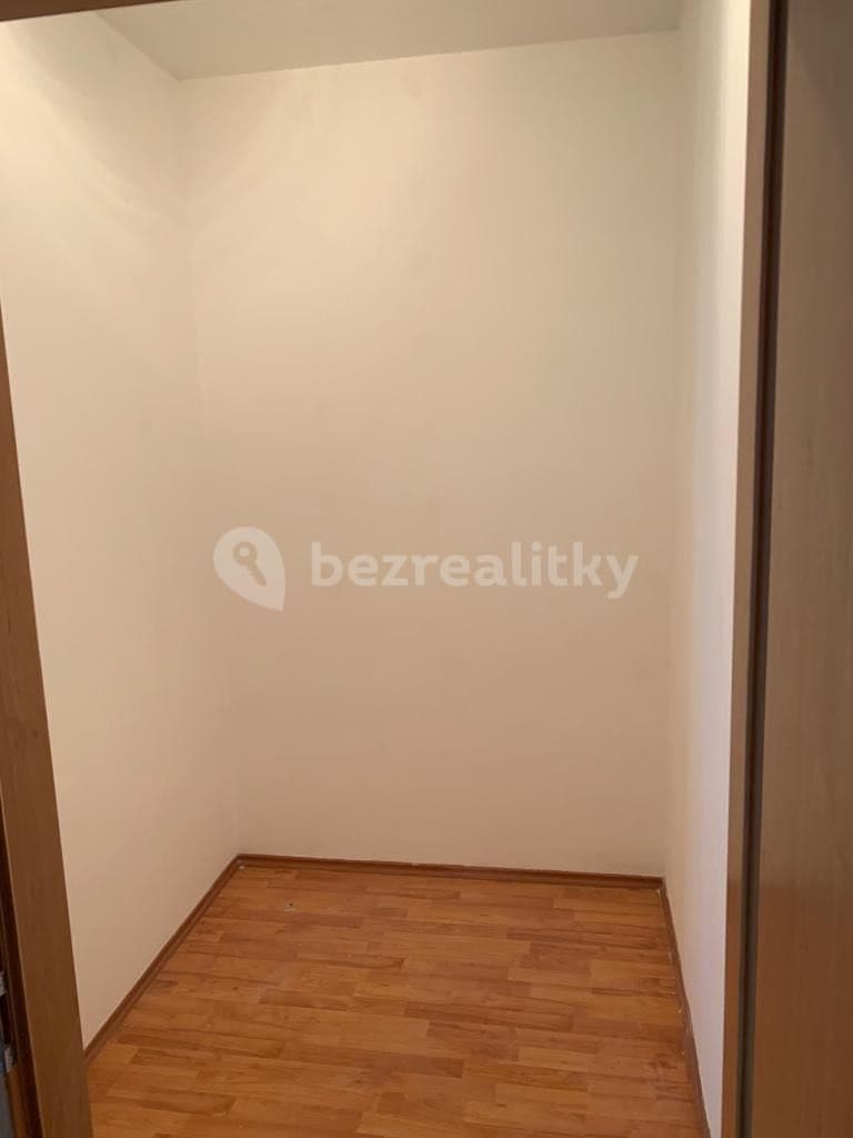 2 bedroom with open-plan kitchen flat for sale, 72 m², Na Slatince, Prague, Prague 2 bedroom with open-plan kitchen flat for sale, 72 m², Na Slatince, Prague, Prague